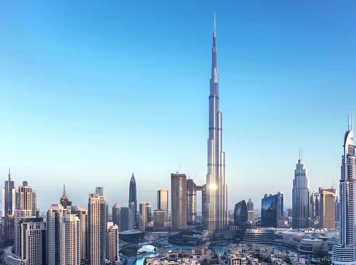 Widok z tarasu widokowego Burj Khalifa wliczony w bilet z transferem SUV